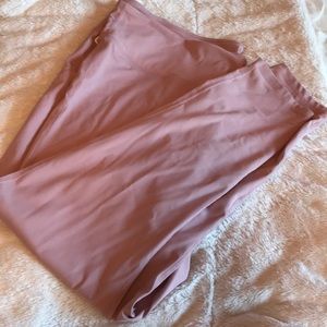 Fabletics solid pink leggings